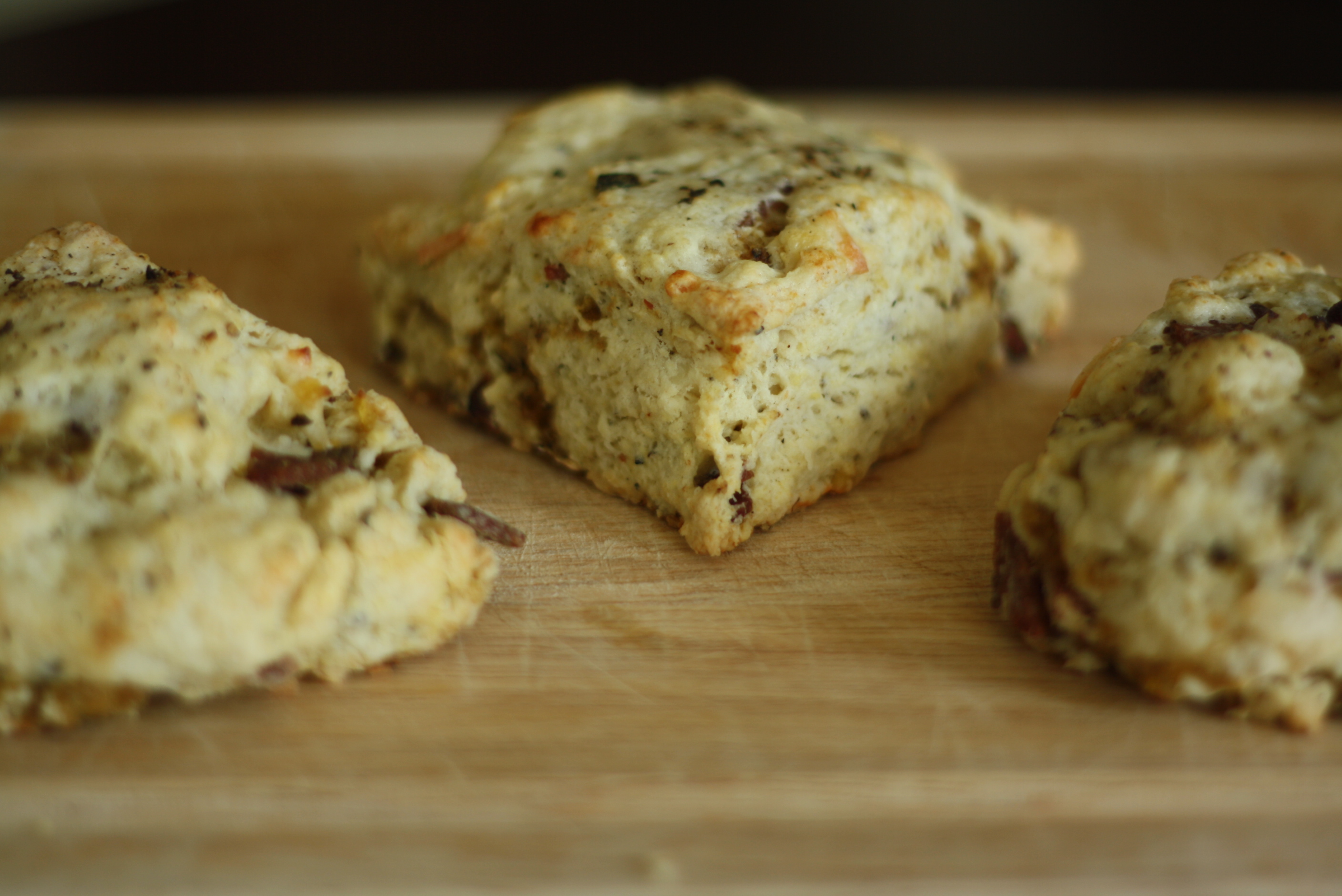 bacon egg and cheese scones