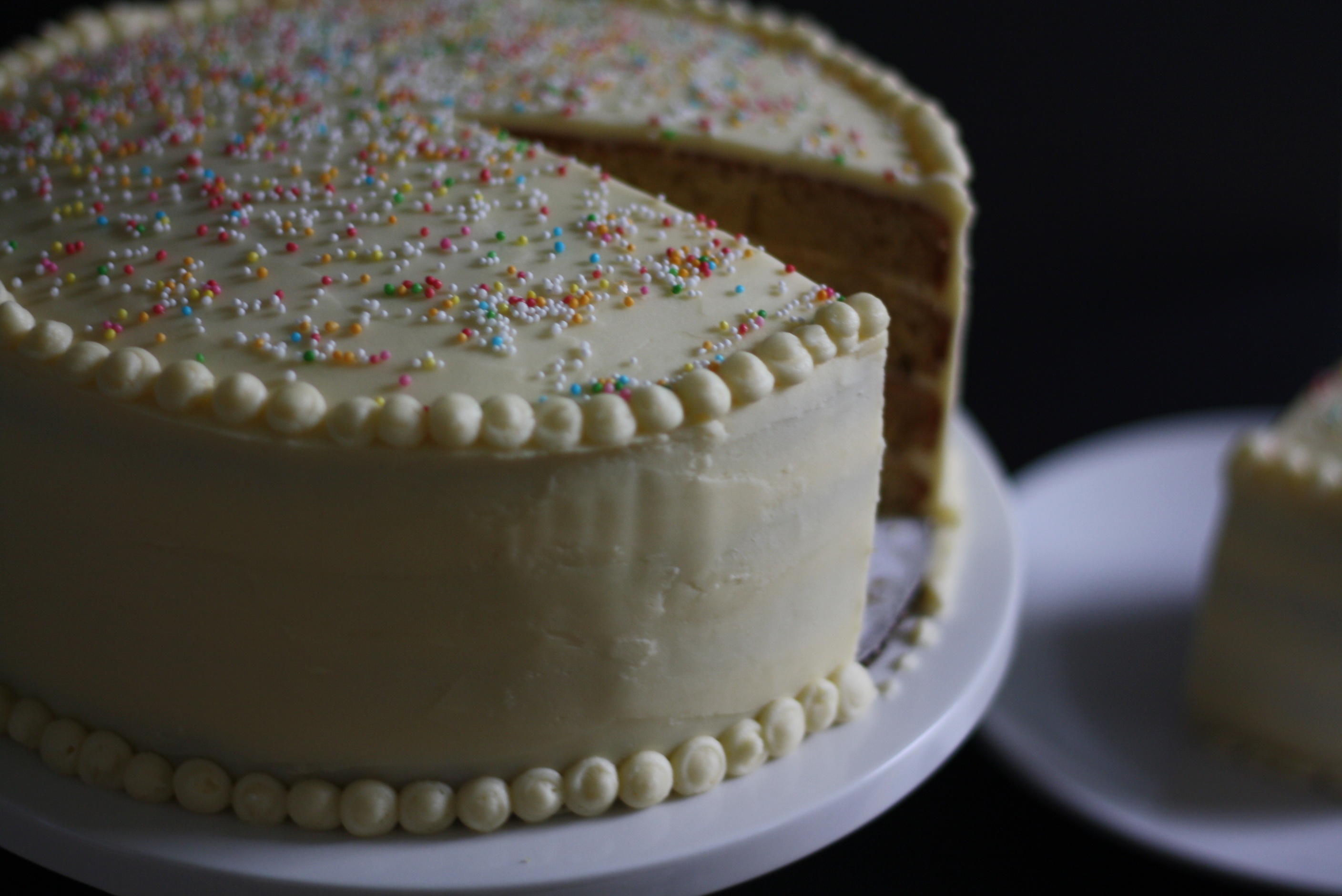 how to frost a layer cake, slice, via butter me up, Brooklyn!